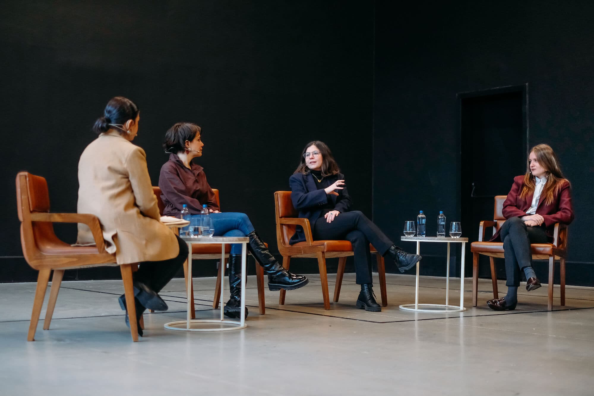 Aposto!, X Media Art Museum’un “Yeni Medya, Yeni Sanat ve Yeni Dünya” isimli panel serisinin konuğu oldu